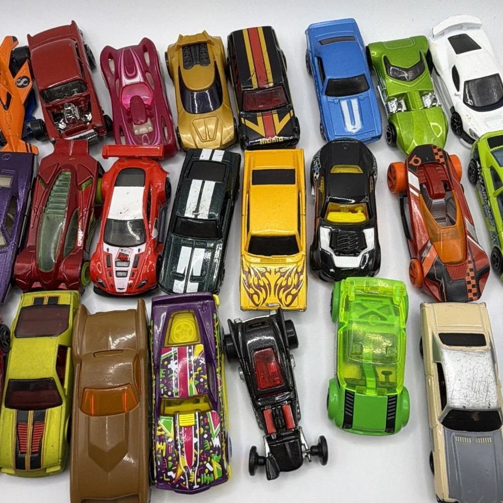 Lot 30 Hot Wheels Matchbox Diecast Cars Trucks Mixed Bundle Toy Vehicles 2010 Up
